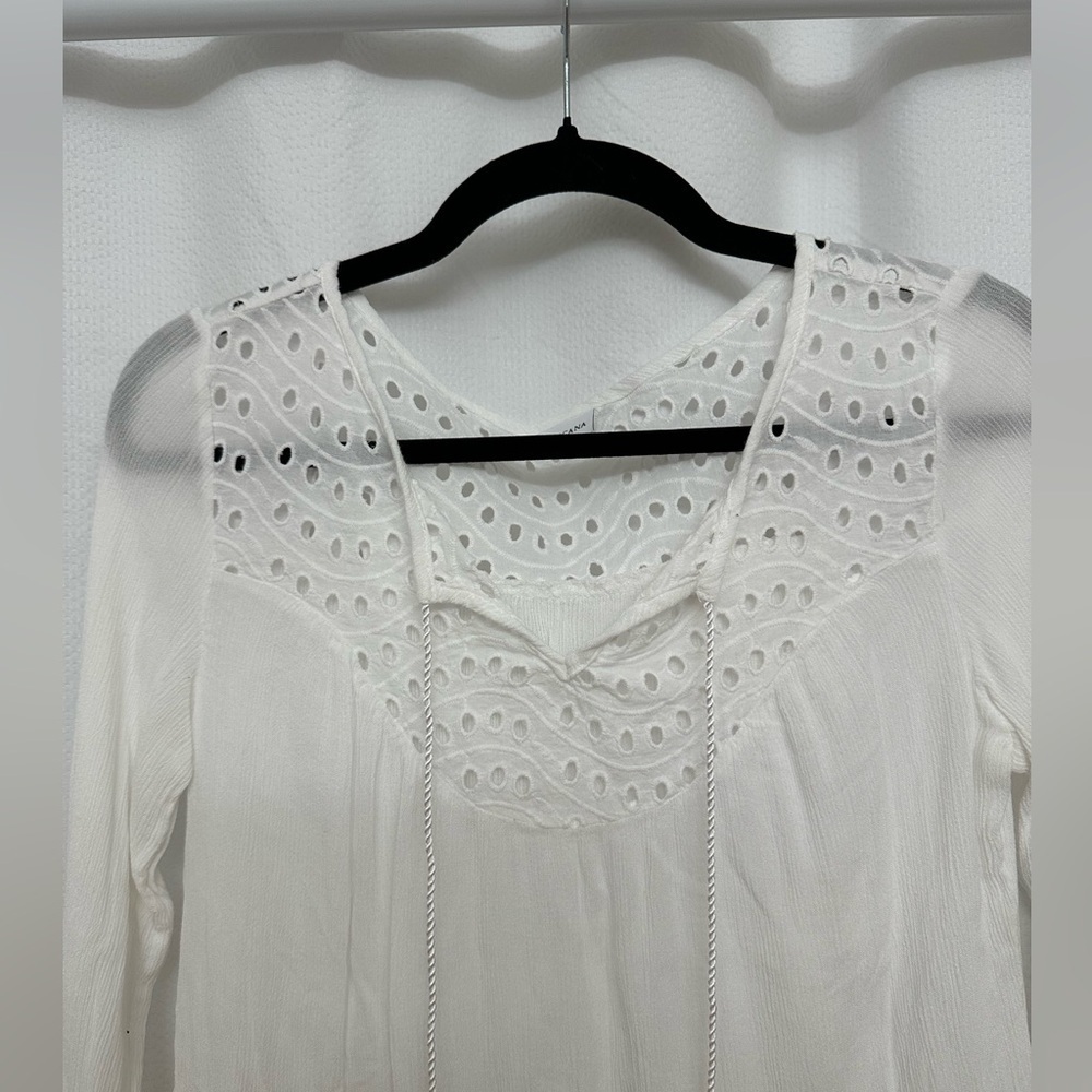 Women’s size 8 long sleeved boho top with gathers long sleeves white - Picture 3 of 8